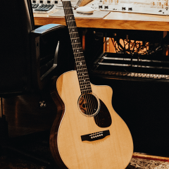 Martin SC-13E… fret not over the higher notes